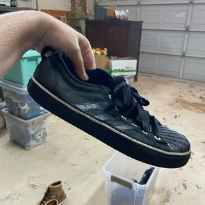 Adidas skate shoe M9.5